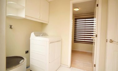 SANTA LUCÍA NORTE DE QUITO CASA EN VENTA 4 HABITACIONES  1 PARQUEADERO