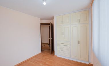 VENTA DE CASA MITAD DE MUNDO