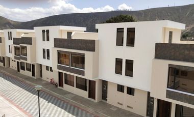 SAN ANTONIO VENTA CASA POR ESTRENAR 108.40m2  CRÉDITO VIP