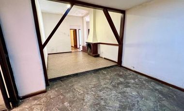 LA FLORESTA CASA EN VENTA PARA REMODELAR