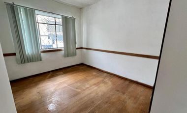LA FLORESTA CASA EN VENTA PARA REMODELAR