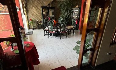 Casa de Venta con Local Comercial en Ponciano Alto