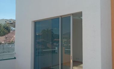 CASA EN VENTA KENNEDY SANTA LUCIA ALTA 210 m2