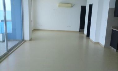 Departamento en venta frente al mar Tonsupa 150m2