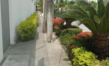 Departamento en venta frente al mar Tonsupa 150m2
