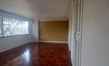 RENTO, QUITO TENIS DEPARTAMENTO 375m2 DORMITORIOS 4 PARQUEOS 2