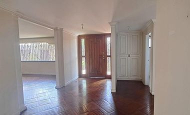 RENTO, QUITO TENIS DEPARTAMENTO 375m2 DORMITORIOS 4 PARQUEOS 2