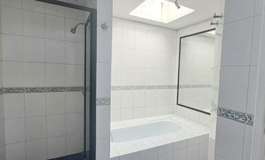 RENTO, QUITO TENIS DEPARTAMENTO 375m2 DORMITORIOS 4 PARQUEOS 2