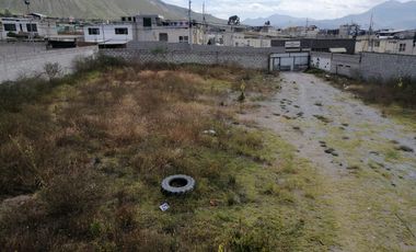Terreno en renta Mitad del Mundo