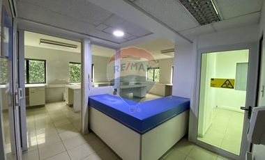 Oficina de 123m2, Roman Diaz, Metro Salvador