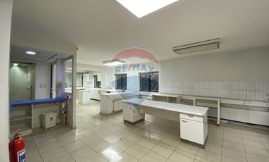 Oficina de 123m2, Roman Diaz, Metro Salvador