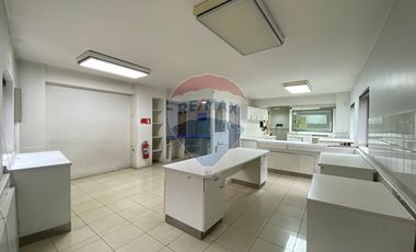 Oficina de 123m2, Roman Diaz, Metro Salvador