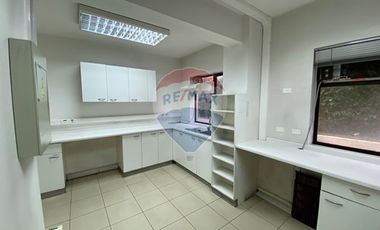 Oficina de 123m2, Roman Diaz, Metro Salvador
