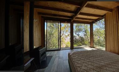 CASA DE ROBLE EN BOSQUE NATIVO SECTOR LAS ACHIRAS