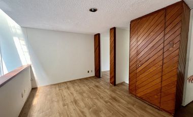 Casa en renta La Herradura cerrada con seguridad