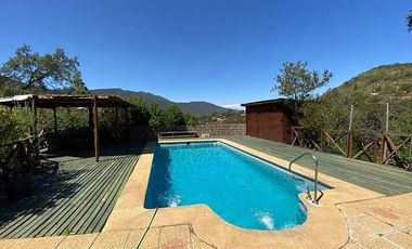 CON GRANDES COMODIDADES COMO PISCINA TEMPERADA, GRAN QUINCHO