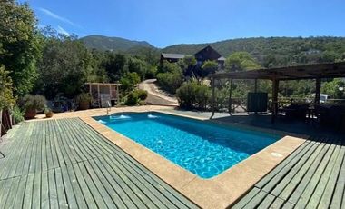 CON GRANDES COMODIDADES COMO PISCINA TEMPERADA, GRAN QUINCHO