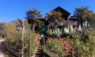 CON GRANDES COMODIDADES COMO PISCINA TEMPERADA, GRAN QUINCHO