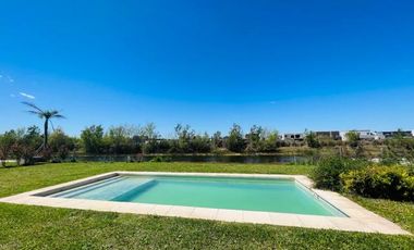 VENTA CASA A ESTRENAR EN MUELLES PUERTOS, 5 AMBIENTES, PISCINA, VISTA AL LAGO