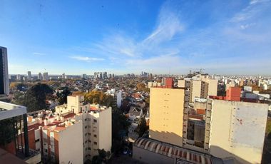 Vicente López - Luminoso departamento 3 amb - Piso alto con vista abierta panorámica!