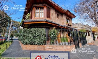 Exc. Chalet en Esquina, Todo Reciclado a Nuevo con Detalles de Categoría