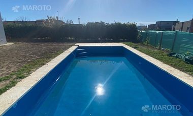 CASA EN ALQUILER  EN BARRIO EL CANTON GOLF - MAROTO PROPIEDADES