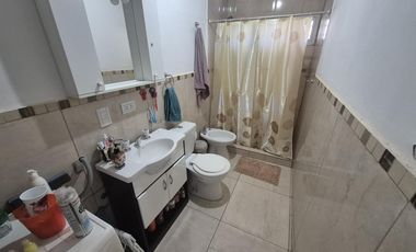 VENDE CASA EN CENTENARIO- 2 HABITACIONES