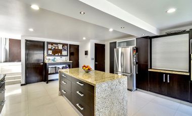 Residencia en venta en Bosques de las Lomas