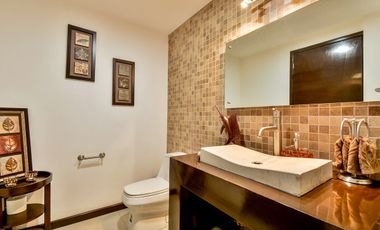 Residencia en venta en Bosques de las Lomas