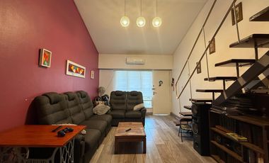 Casa cuatro ambientes jardin pileta cochera a la venta en Bernal
