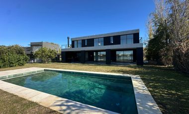 Alquiler Anual Casa a La Laguna en San Benito Villanueva Tigre