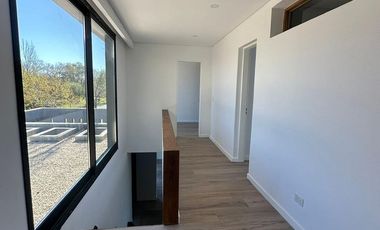 Alquiler Anual Casa a La Laguna en San Benito Villanueva Tigre