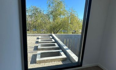 Alquiler Anual Casa a La Laguna en San Benito Villanueva Tigre