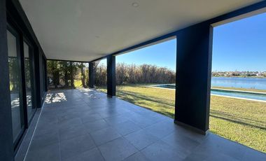 Alquiler Anual Casa a La Laguna en San Benito Villanueva Tigre