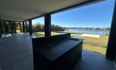 Alquiler Anual Casa a La Laguna en San Benito Villanueva Tigre