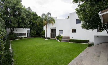CASA EN VENTA EN EL PEDREGAL