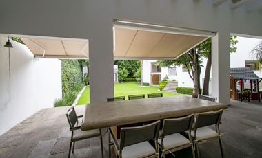 CASA EN VENTA EN EL PEDREGAL