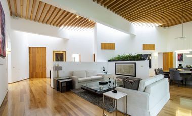 CASA EN VENTA EN EL PEDREGAL