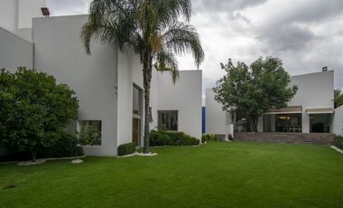 CASA EN VENTA EN EL PEDREGAL
