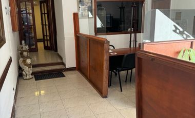 Local - La Perla