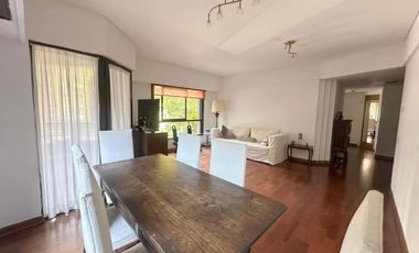 Departamento de 3 ambientes con cochera en venta- Vicente lopez