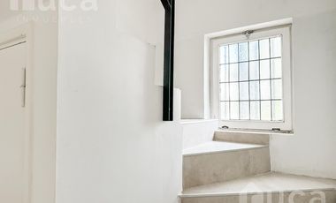 Imponente Casa en alquiler con jardín y pileta  - Beccar