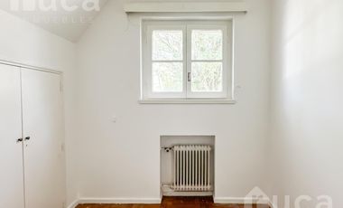 Imponente Casa en alquiler con jardín y pileta  - Beccar