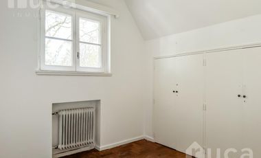 Imponente Casa en alquiler con jardín y pileta  - Beccar