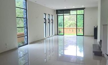 Casa en renta en campo de Golf Altozano