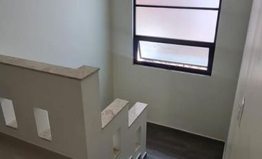 Casa en renta en campo de Golf Altozano