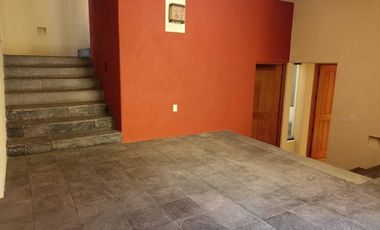 Renta de casa zona las Americas