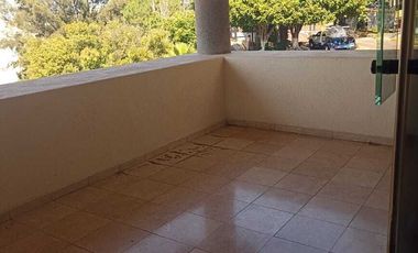Renta de casa zona las Americas