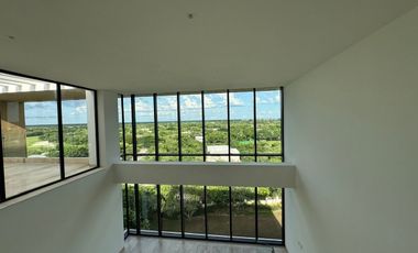 PENTHOUSE EN VENTA CON VISTA AL CAMPO DE GOLF, YUCATAN COUNTRY CLUB