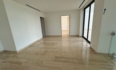 PENTHOUSE EN VENTA CON VISTA AL CAMPO DE GOLF, YUCATAN COUNTRY CLUB